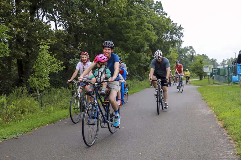 2023-08-26 Tour de CROWN-5949 (web)